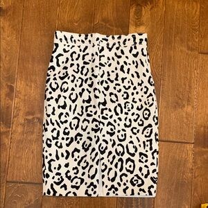 Ann Taylor Black and White Pencil Skirt Knee-Length Cocktail